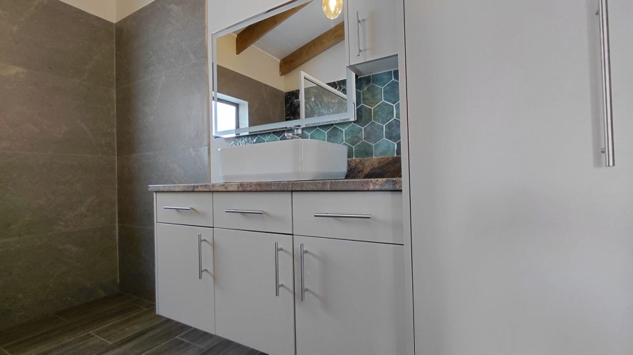 4 Bedroom Property for Sale in Stilbaai Wes Western Cape